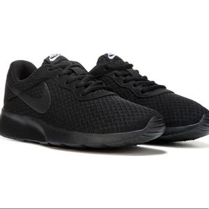 Nike Tanjun Women’s Running Shoes